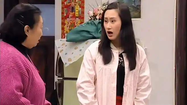 东北一家人:家里有人上厕所不冲,一早起来全家"踢皮球"