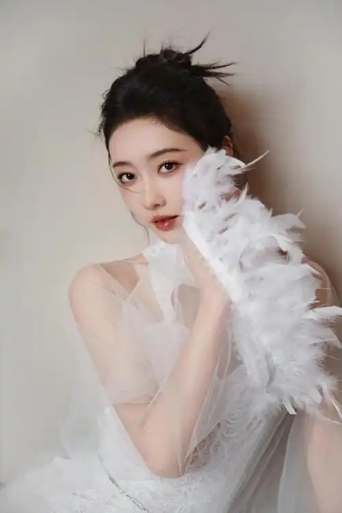 宣璐壁纸,一位有颜值有气质的美女