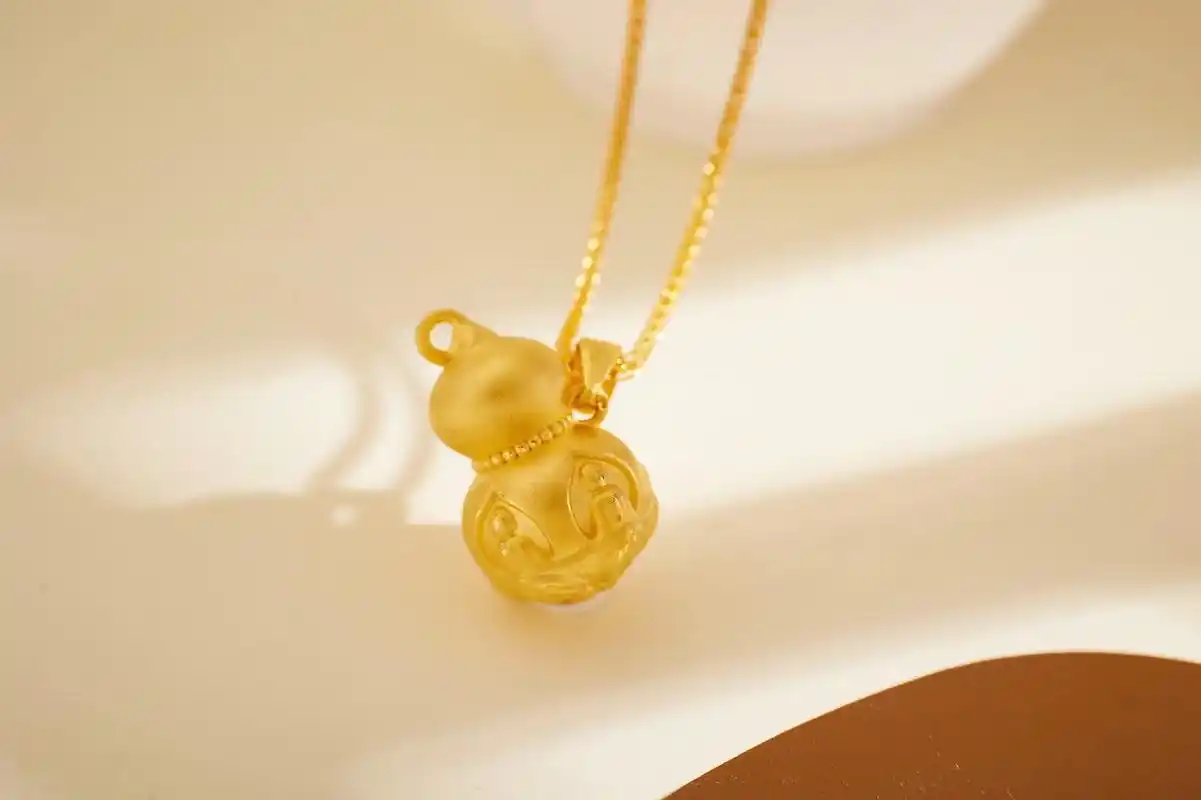 足金999福禄吊坠.葫芦具有福禄谐音,寓意新的一年平安喜乐吉 - 抖音