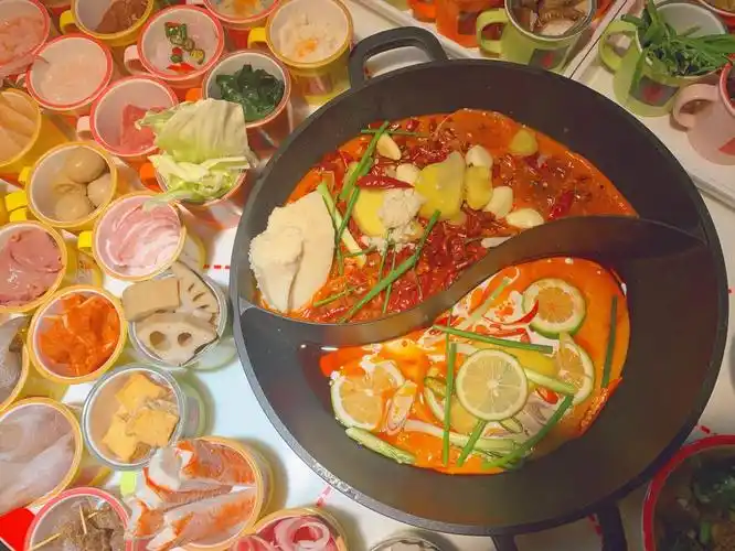 软萌的唐蛊蛊火锅来袭最便宜8毛好吃还好看戳中你的心了吗