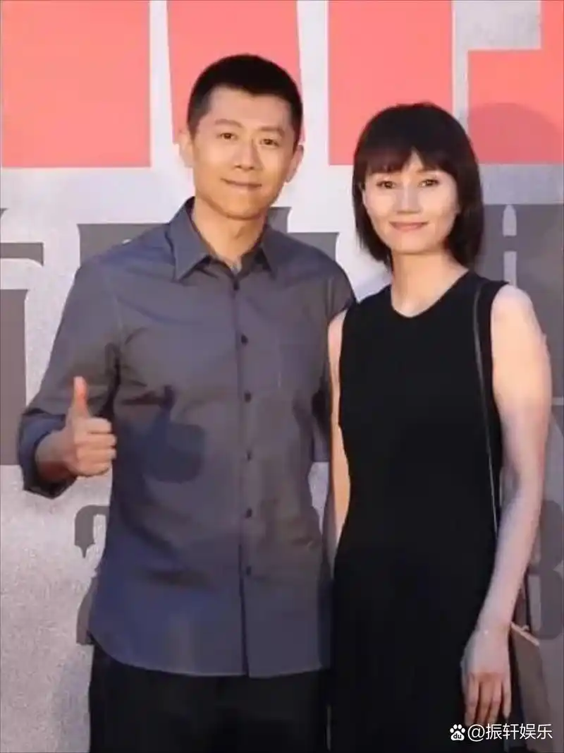 10月16日是袁泉的46岁生日,她的丈夫夏雨发文为她送上生日祝福:新的一