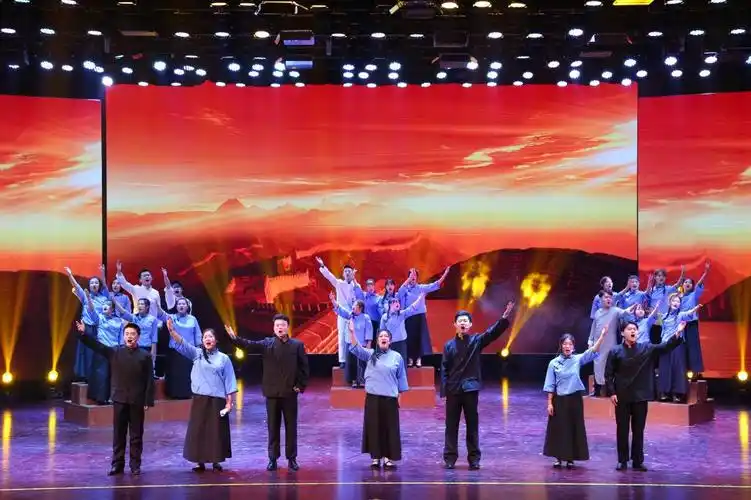 我校举办包头师范学院学党史强信念跟党走五四颁奖晚会