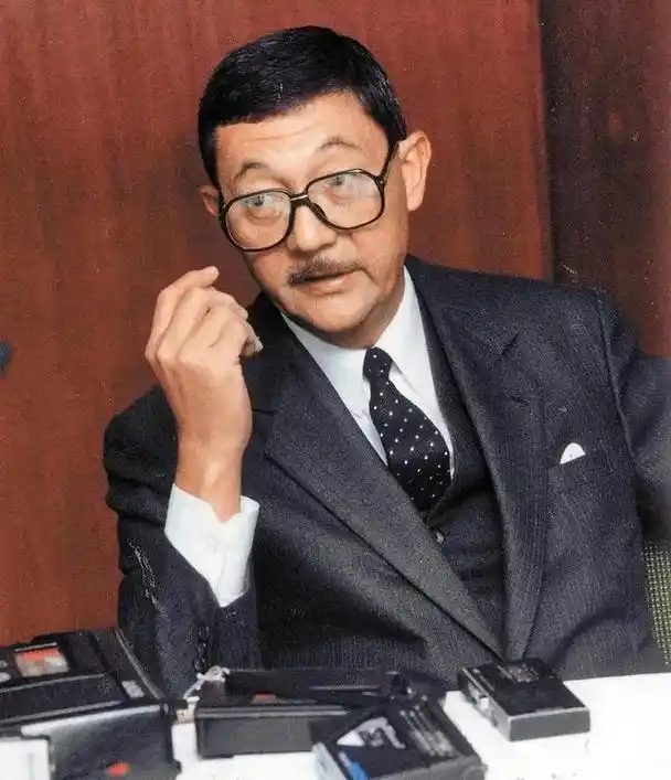 蒋经国逝世后,五个儿子死了四个,唯一活着的蒋孝严认祖归宗艰难