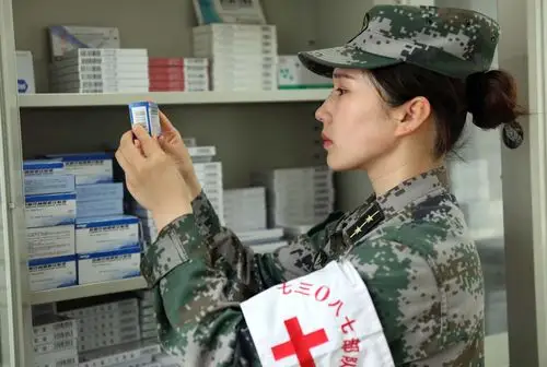 军队"白衣天使"沙场练兵过护士节