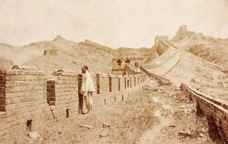 100多年前中国旧照图3破破烂烂长城图6人烟稀少街道