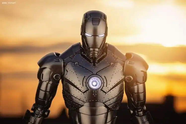 《钢铁侠》钢铁侠mark ii 1:6比例合金珍藏人偶官方实物图