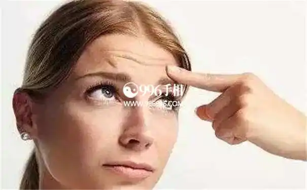 抬头纹面相好坏与否,还得根据具体的皱纹分析-996手相网