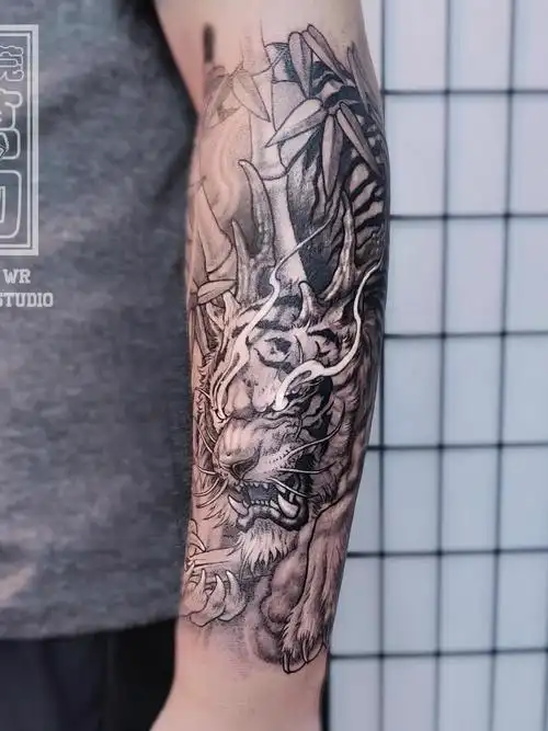 白泽_纹身图案手稿图片_吴世汉的纹身作品集