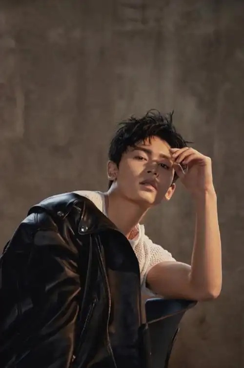 张哲瀚图片 张哲瀚帅气写真图片