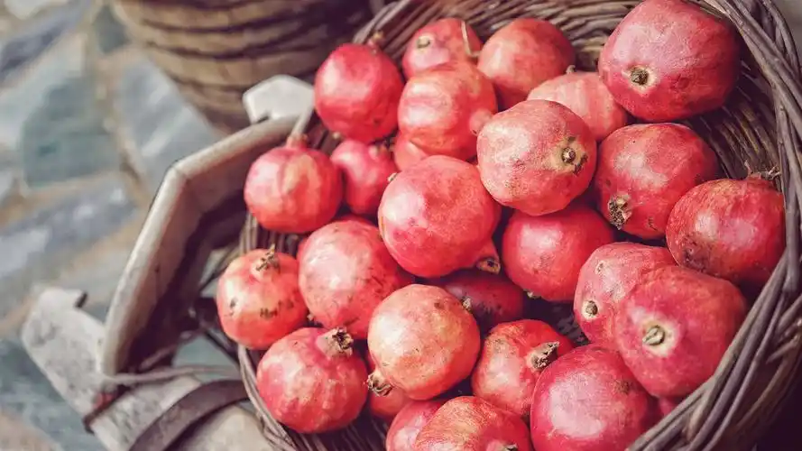 壁纸 许多红色成熟的石榴,水果 3840x2160 uhd 4k 高清壁纸, 图片