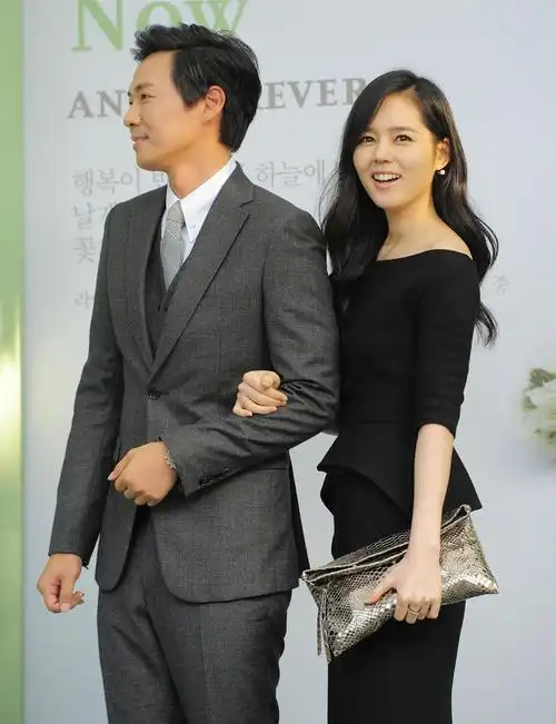 延政勋宣布36岁韩佳人怀二胎,预产期明年5月,网友:祝女神幸福