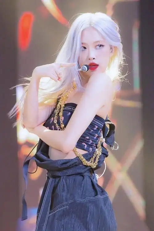 rose朴彩英 壁纸