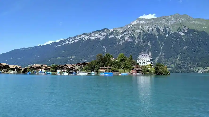 瑞士—世界上最美丽,最幽静,最童话,最仙境,最自然的国家之一,上帝的