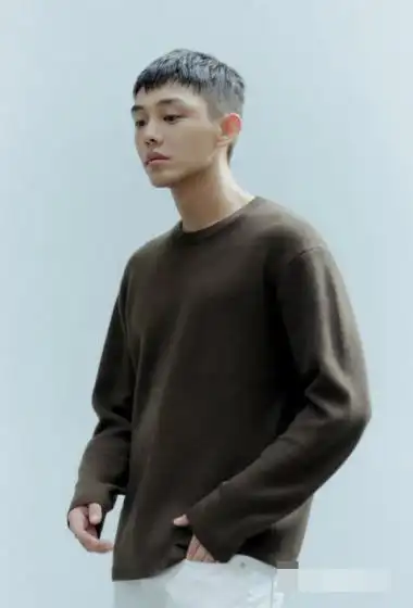 刘亚仁相关图片