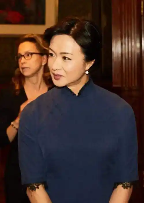 也专门发文向大家道歉,但是辛巴提及的另一个明星金星却是没有任何