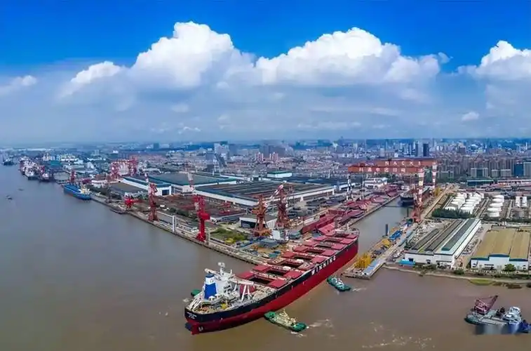 全国第一大造船厂领衔江南造船厂能造30万吨级的超大型油轮