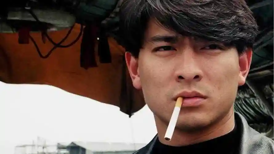 赌王争霸赛,刘德华用地摊买来的玉佩,直接赢了赌神四千万