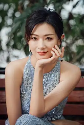 万茜职业:演员/歌手地区:中国身高:166生日:1982-05-14简介:万茜,中国