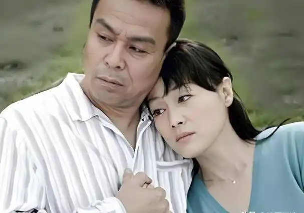 著名演员储智博24岁娶初恋做妻子如今明星女儿让他骄傲让他忧