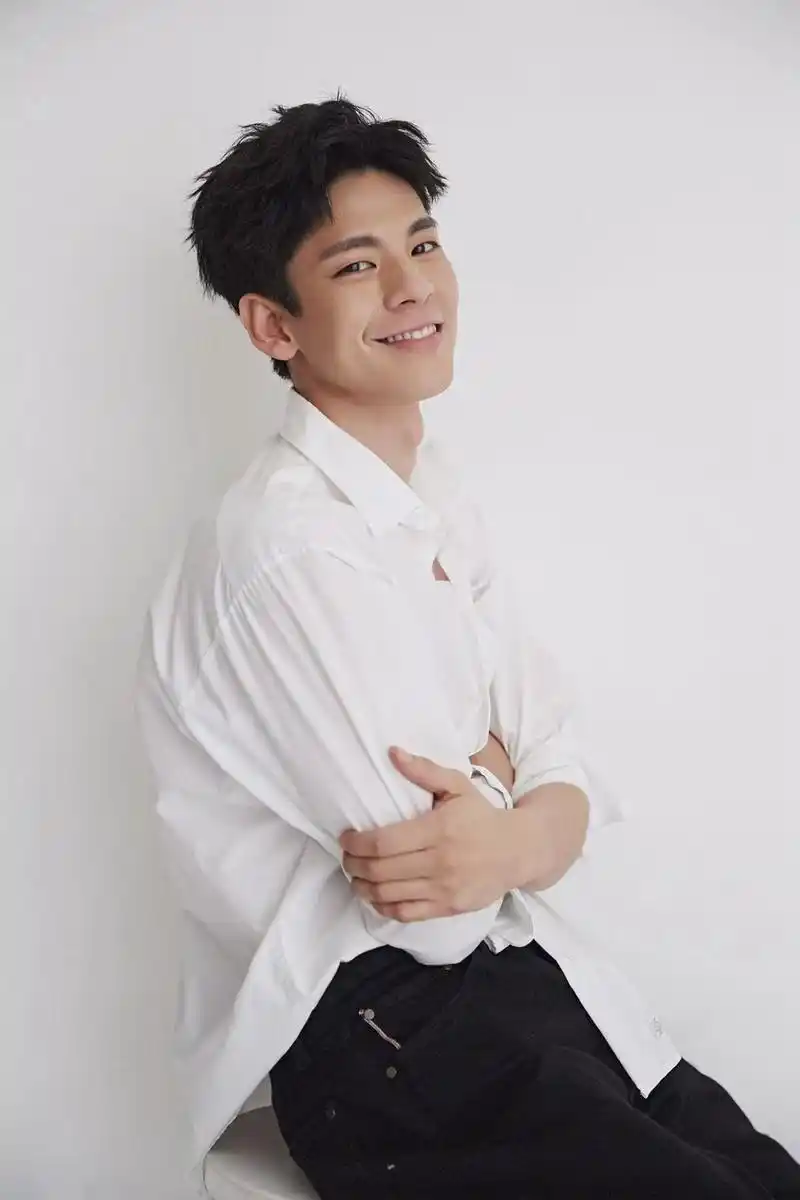 《大约在冬季》蝉联票房日冠 林柏宏用温情为冬日注入暖意