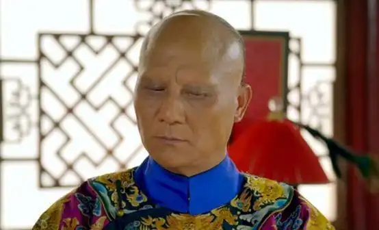 计春华的演绎生涯中几乎演的都是坏人,而且角色入木三分