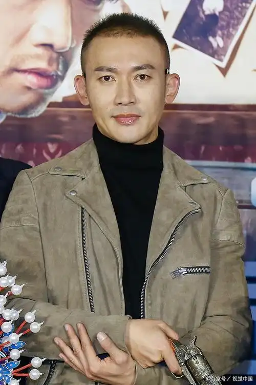 聂远一个月给老婆300万元零花钱,网友的评论震碎三观