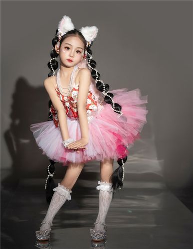 女童模特走秀潮服t台服装时尚模特套装cos装玲娜贝儿六一幼儿创意模特