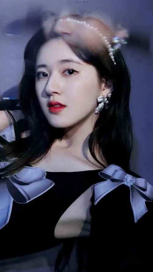 赵露思:才华横溢的全能艺人