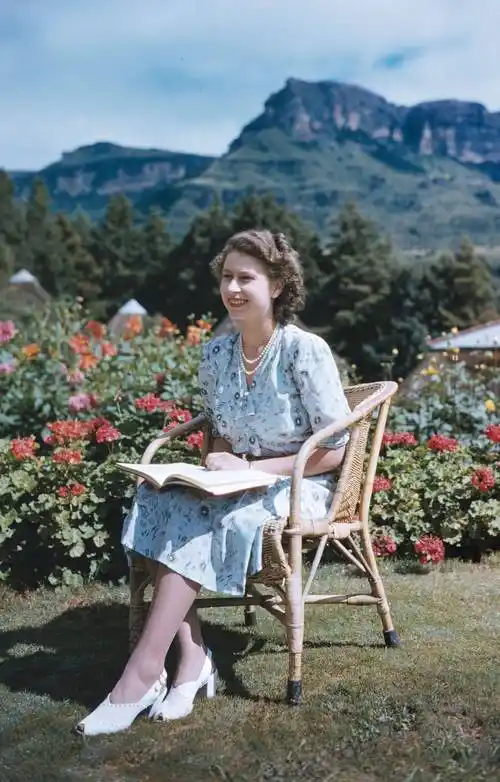 图集英国女王伊丽莎白二世登基70周年多图回顾她的君主之路