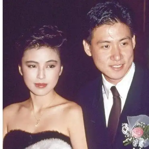 高慧君还透露,自己观察过张学友的私下生活,感觉很神秘,不是轻易能