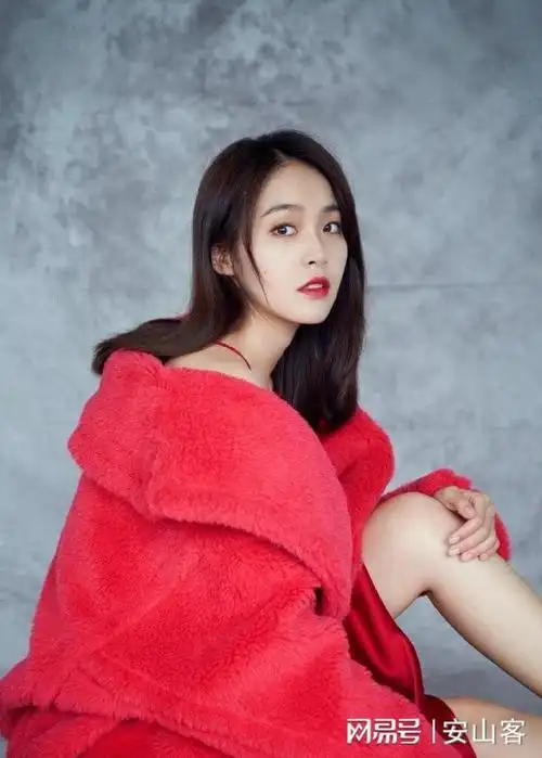 张佳宁回一次家乡,因服饰引出的"国际笑话","央妈"出手力挺|韩国|宋轶