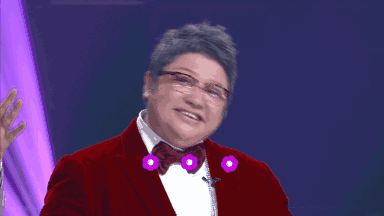 韩红gif喜滋滋gif开心gif摸额头gif