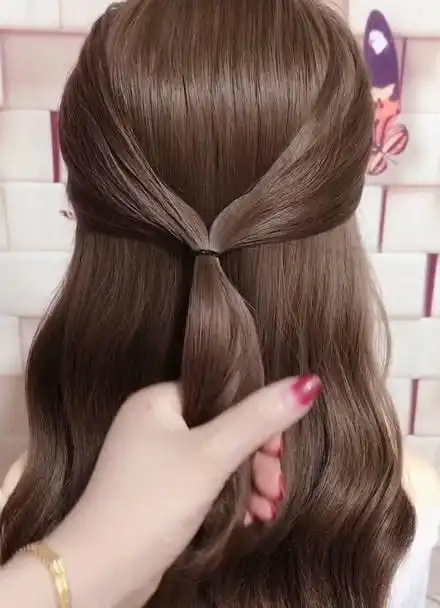 30岁左右这样扎头发显气质,你学会了吗?