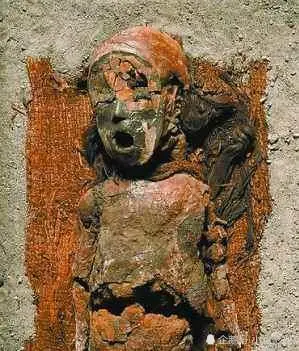 最古老的木乃伊坚持了几千,最终在人类的管理下流出黑色液体