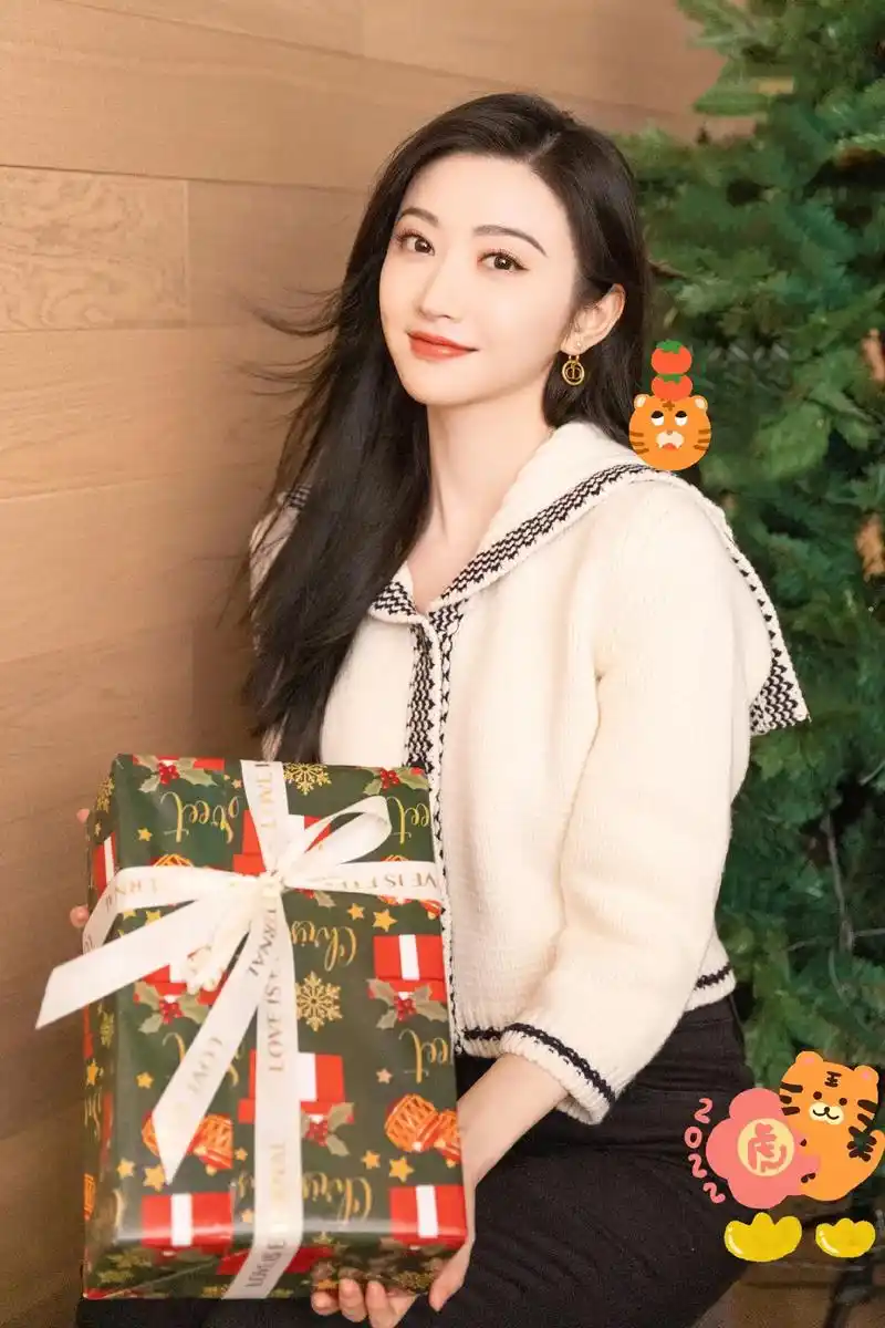 景甜 #高清壁纸 #你好2022  2022健康快乐吧～ - 抖音