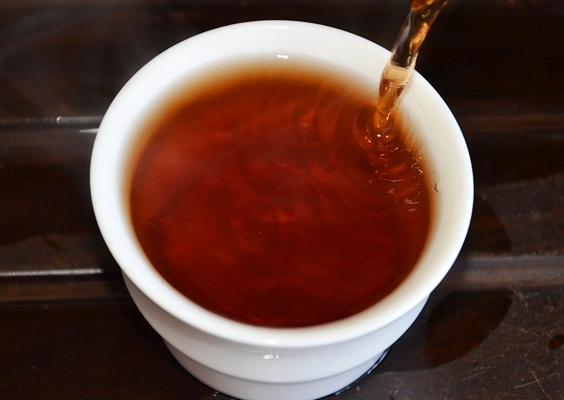 越泡越甘甜的古树普洱茶