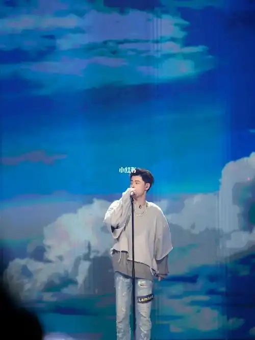 大家大家大家好这里是说唱歌手lambertlj的专属频道~lambert#lambert