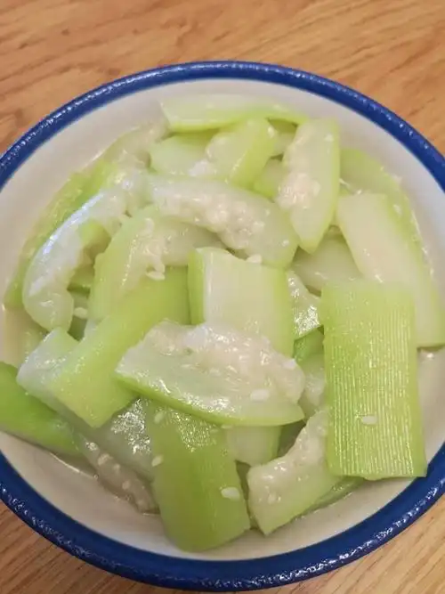 夏日清爽:凉拌瓠瓜的做法