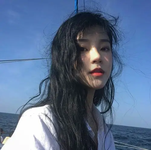 酷了吧唧-女头潮潮潮/网红/ins 抱图求告知/不定期更新