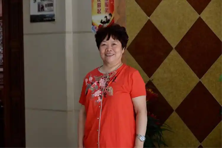 华县少华中学初七三四班二零一七年七月三,四日在华县原八一宾馆举行