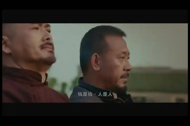 p>《让子弹飞》是由 a target="_blank" href="/item/姜文/1168186"