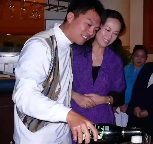 演员吴玉芳:嫁运动员江嘉良,当两个女儿的妈妈也幸福_比赛_女朋友_一