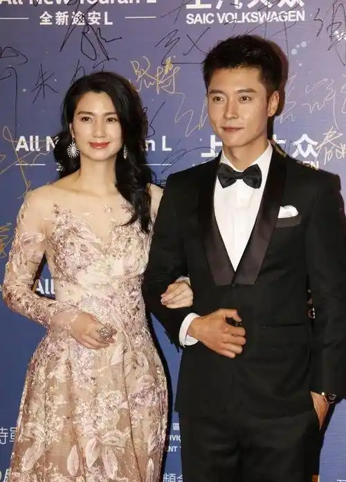 原创冰美人洪欣年轻有多美颜值不输朱茵李嘉欣因她吃醋爆粗