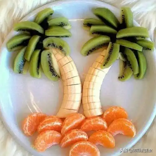 5位保姆来我家应聘每人切了一份水果拼盘最后一位被当场录取