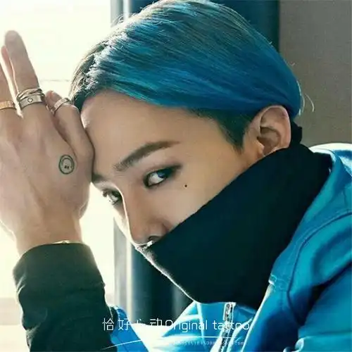 权志龙同款纹身防水持久手上刺青一次性gd笑脸化妆