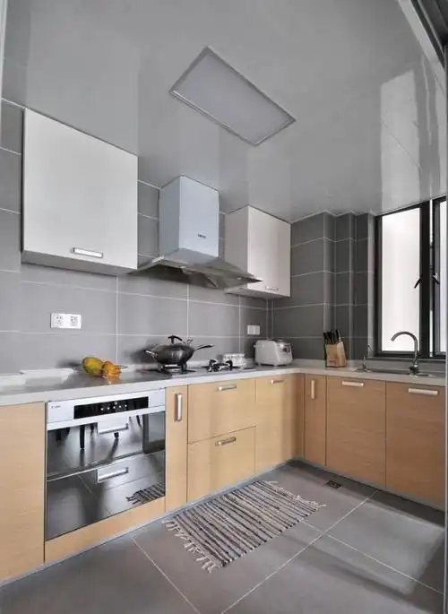 简约风格三居室简洁原木色富裕型厨房橱柜订做效果图