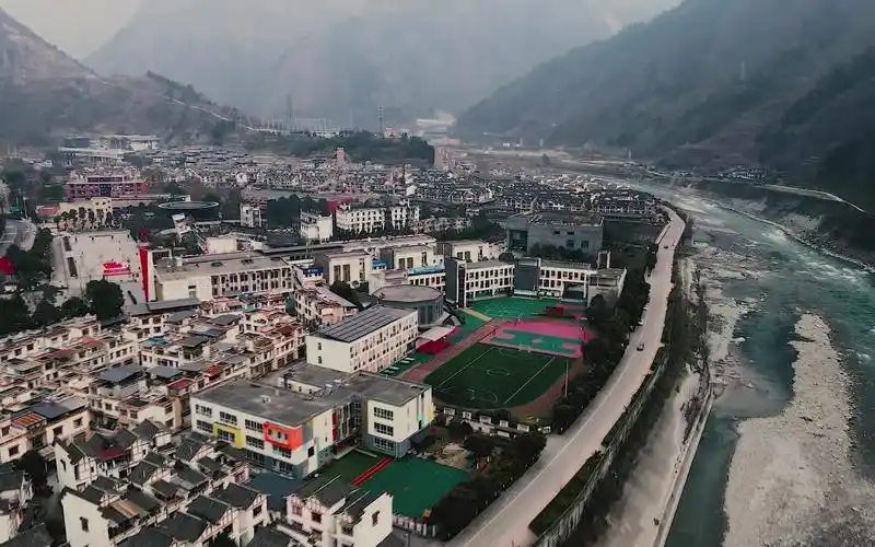 航拍汶川映秀新镇面貌!2021新年的样子_哔哩哔哩_bilibili