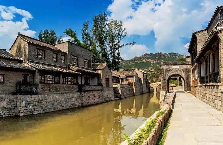 北京"最美古镇",位于长城脚下,总投资达45亿,夜景堪称一绝