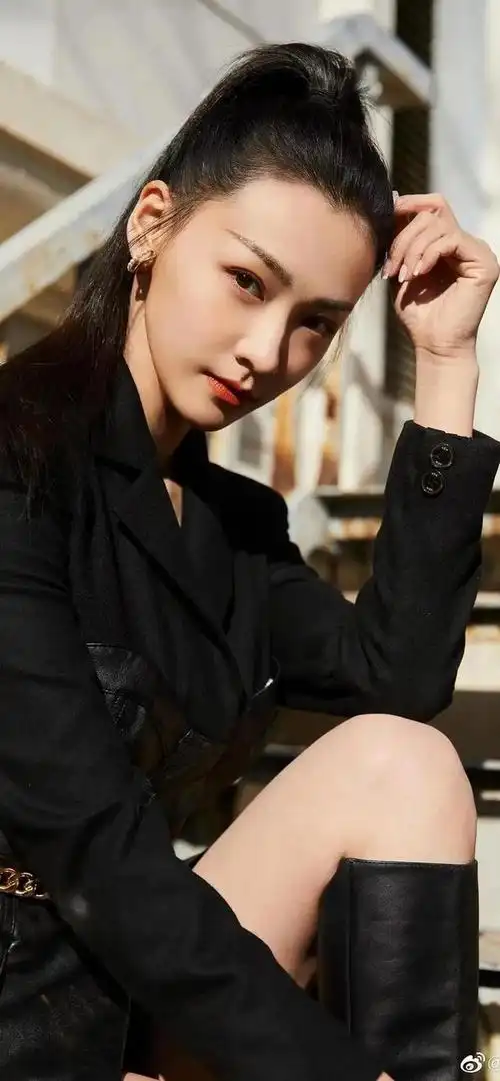 雪中最美青鸟丁笑滢