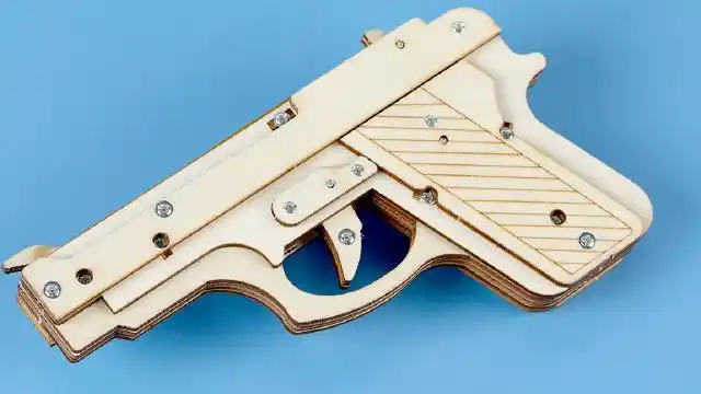 科学小实验 自制皮筋枪